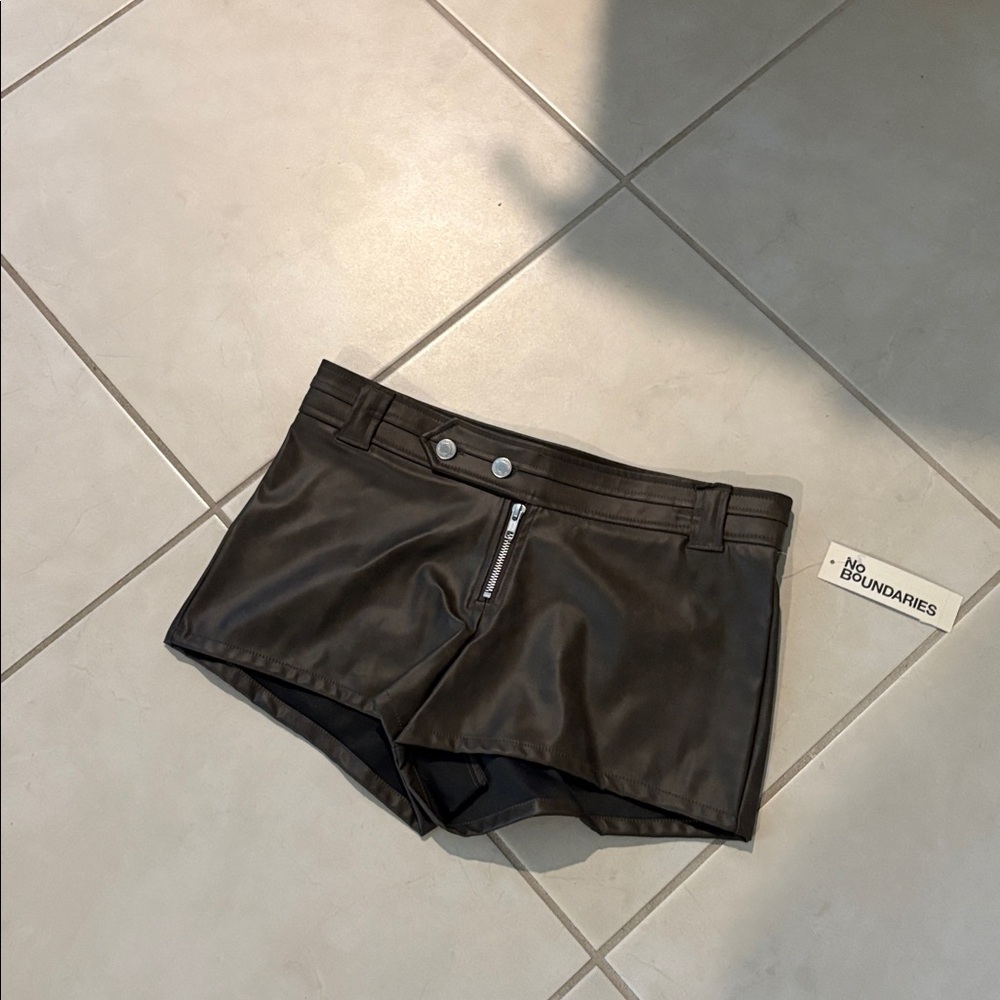 NWT small brown vinyl shorts 1384 - Picture 2 of 7
